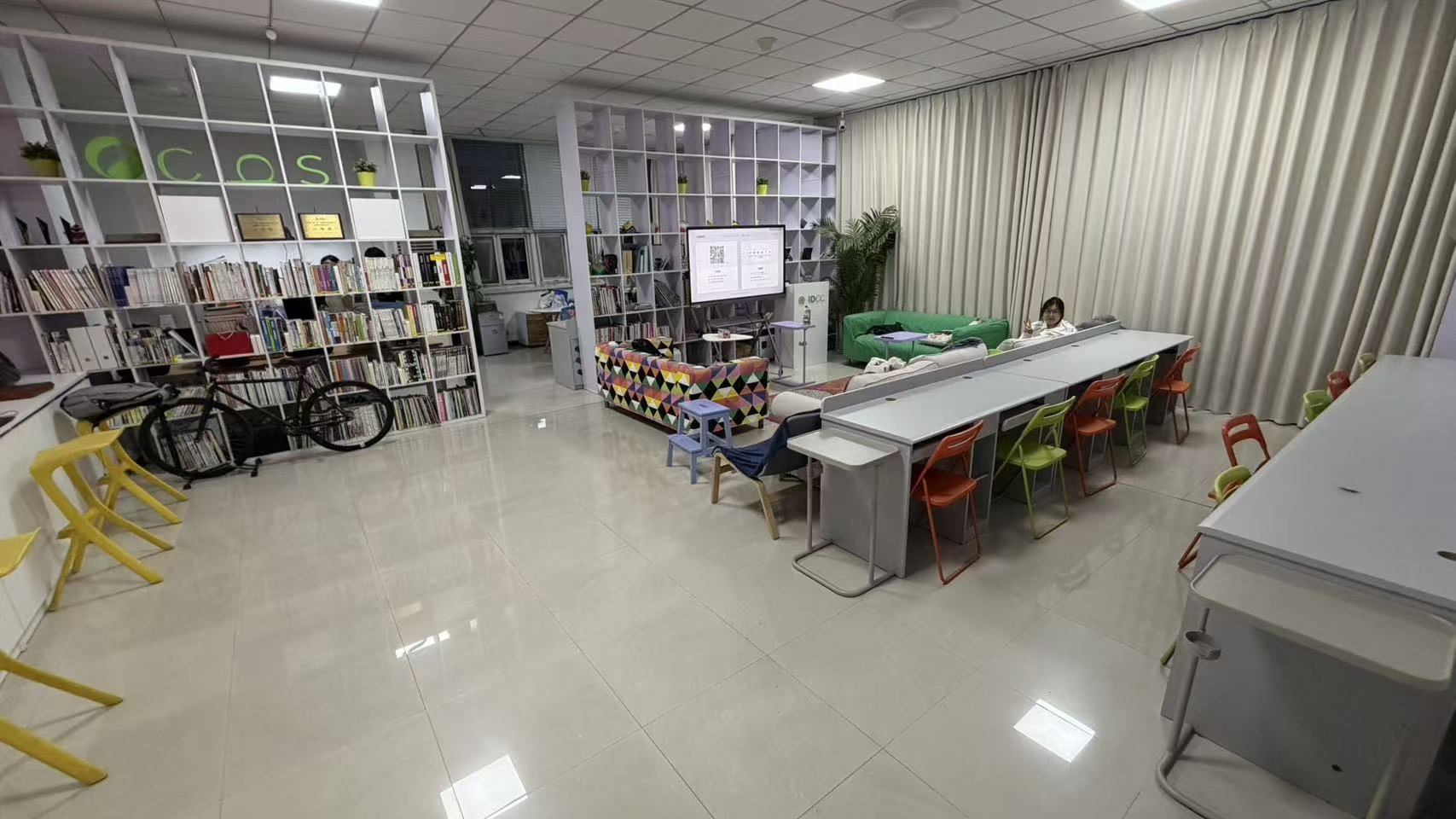 Weave Lab 工作室空间